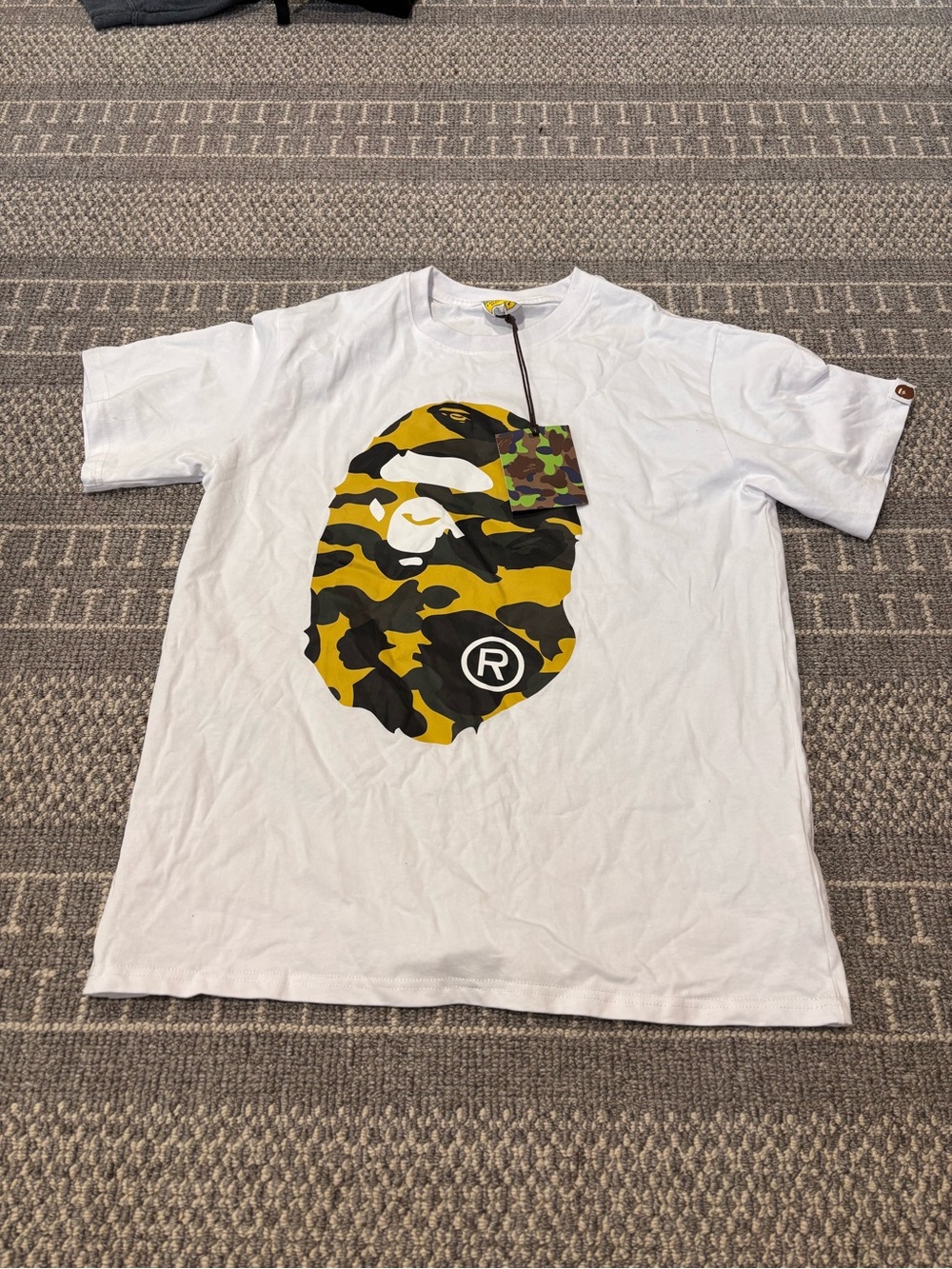 BAPE Yellow Camo Ape Head White T-Shirt BRAND NEW! Size L